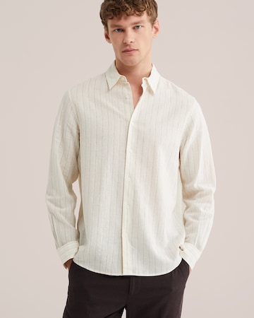 WE Fashion Средняя посадка Деловая рубашка в Белый