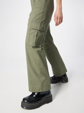 Abercrombie & Fitch Regular Cargo Pants in Green