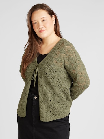 Cardigan 'DANA' ONLY Carmakoma en vert : devant