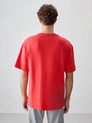Tommy Life T-Shirts in Rot