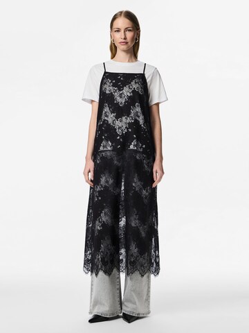 PIECES Jurk 'PCRINNE SPITZEN' in Zwart: voorkant