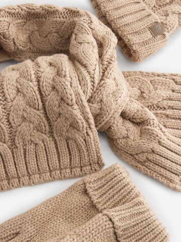 Next Set in Beige