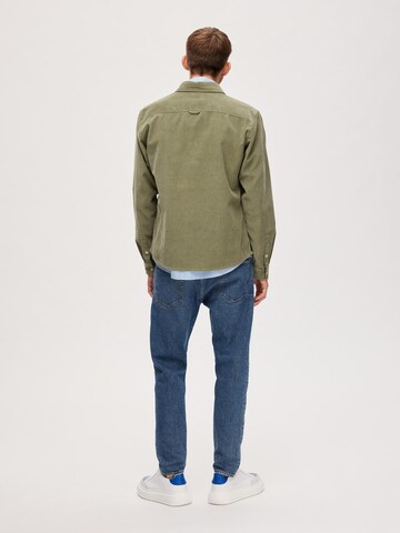 pilka SELECTED HOMME Standartinis modelis Marškiniai 'Finn'