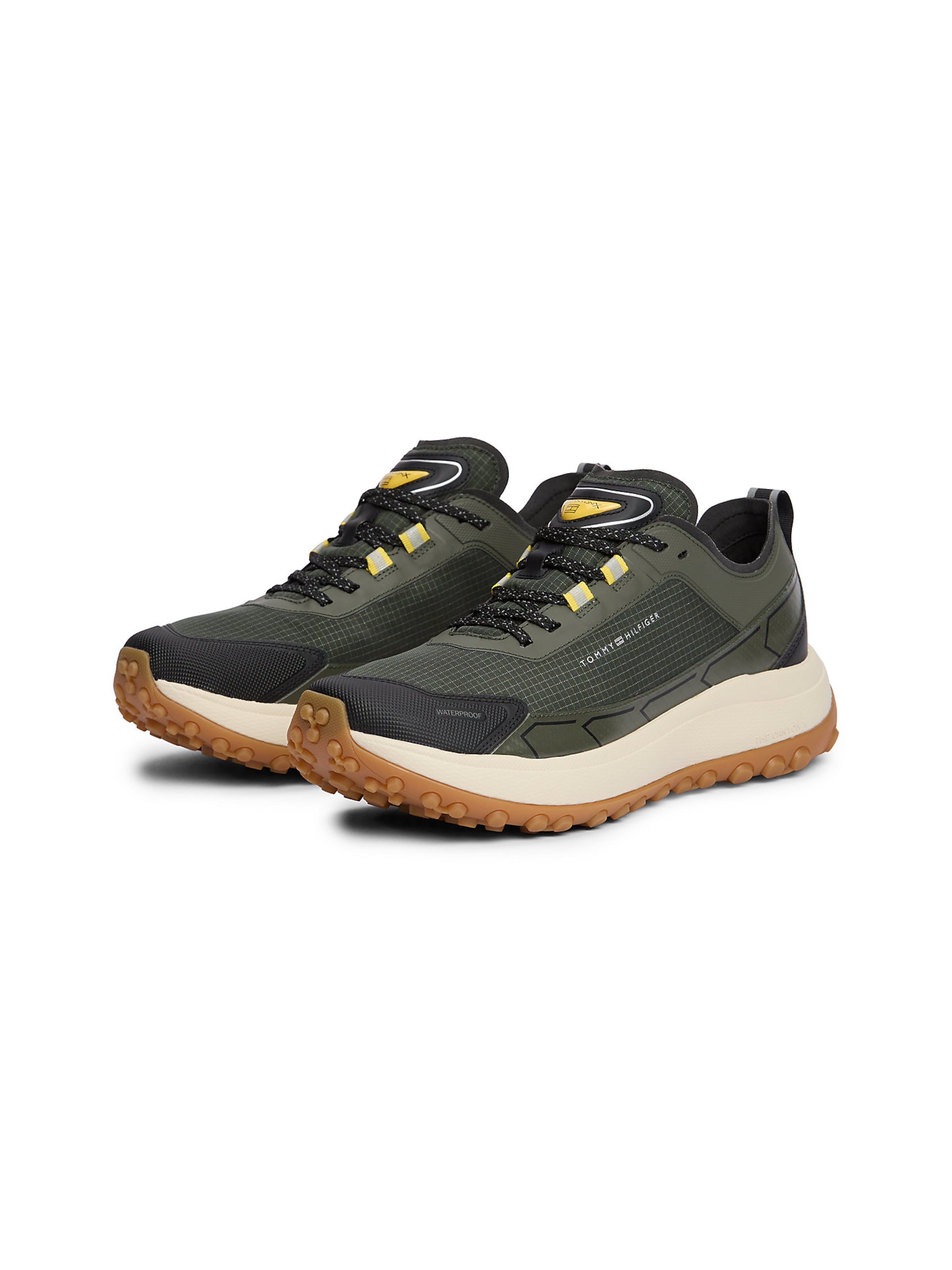 TOMMY HILFIGER Sneaker in Grün
