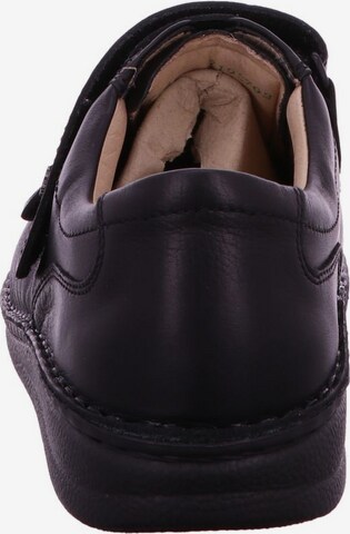 Finn Comfort Lace-Up Shoes in Black