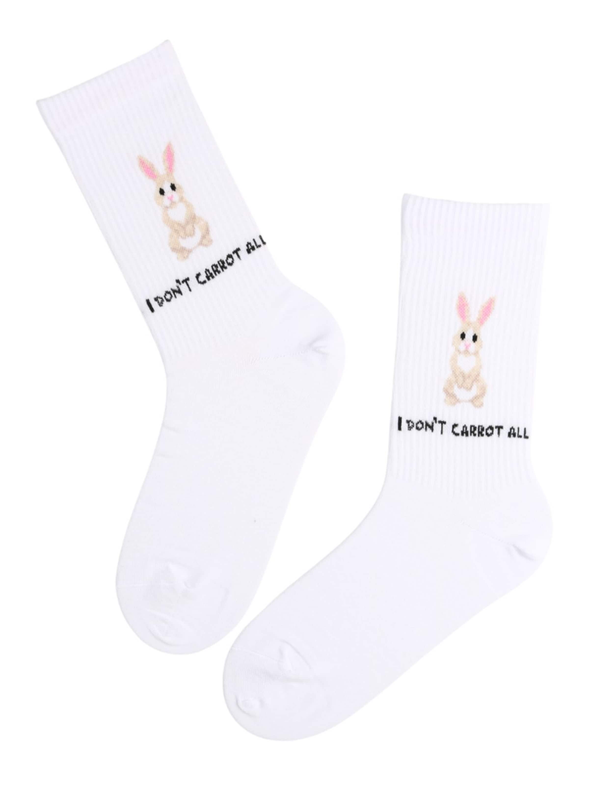 Sokisahtel Socks 'CARROT cotton socks with a message' in White: front