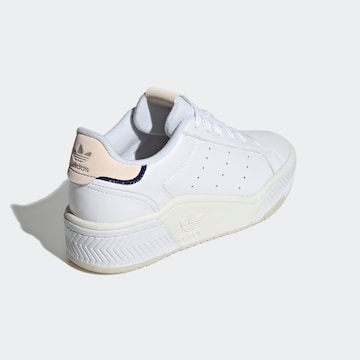 ADIDAS ORIGINALS Rövid szárú sportcipők 'Court Tourino Bold' - fehér