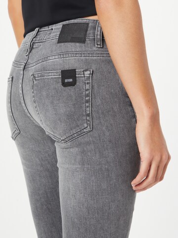 DRYKORN Slimfit Jeans 'NEED' i grå