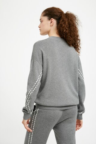 Finn Flare Pullover 'Basic' in Grau