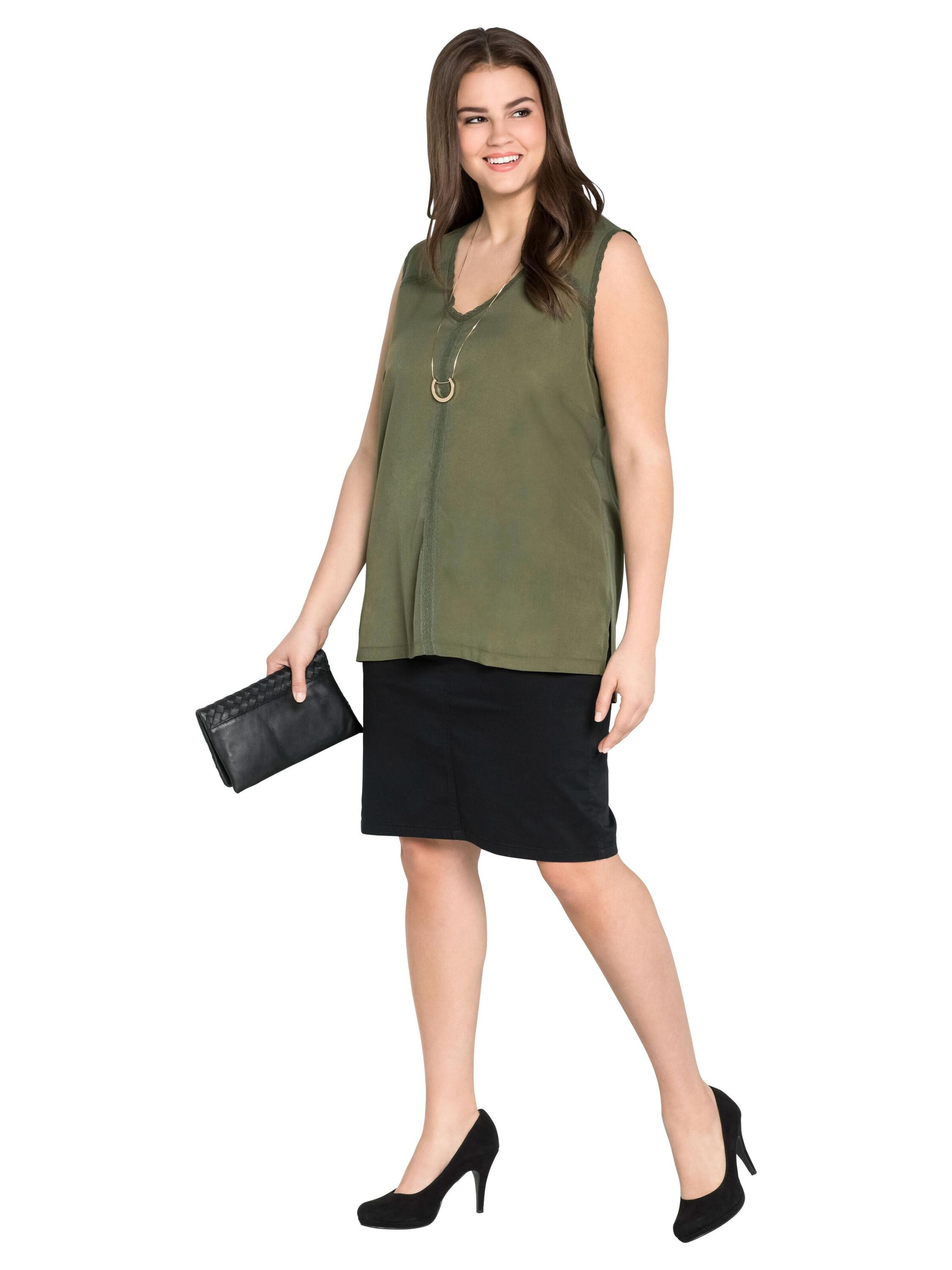 Fustă de la SHEEGO pe negru