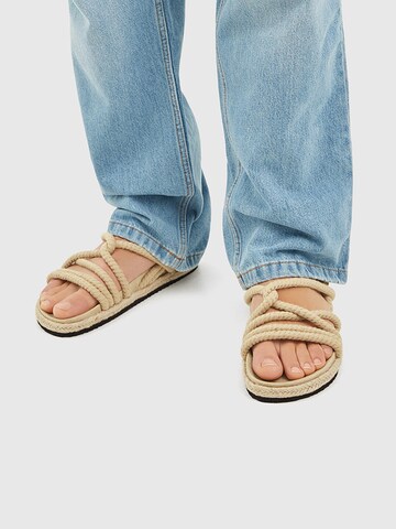 Pull&Bear Sandalen in Wit