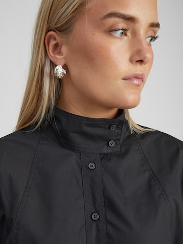 minus - Blusa 'Annalisa' en negro