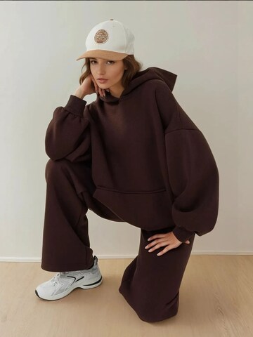 Hiccup Sweatshirt in Brown