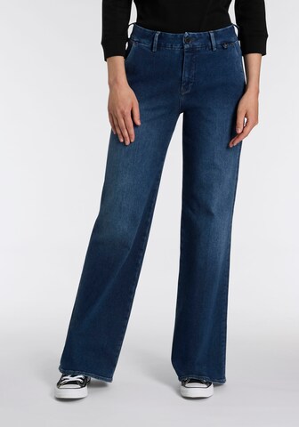 Herrlicher Flared Jeans in Blue: front