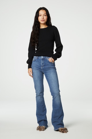 Fabienne Chapot Flared Jeans in Blau