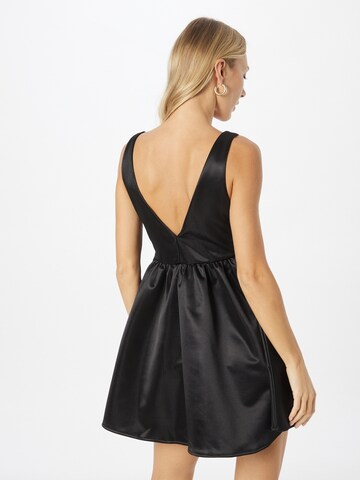 River Island - Vestido de gala 'PLUNGE' en negro