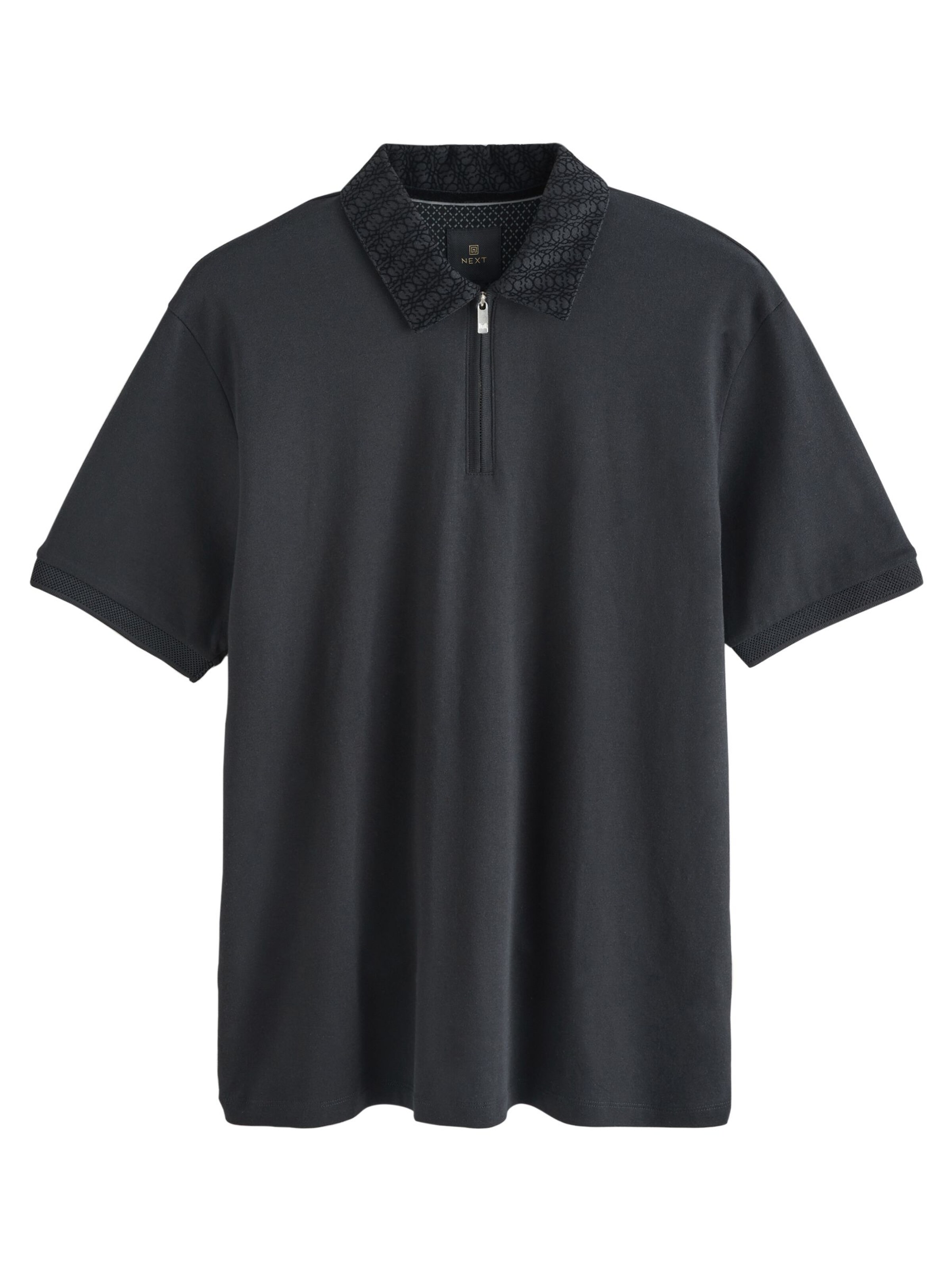 Next Särk, värv must: eest vaates