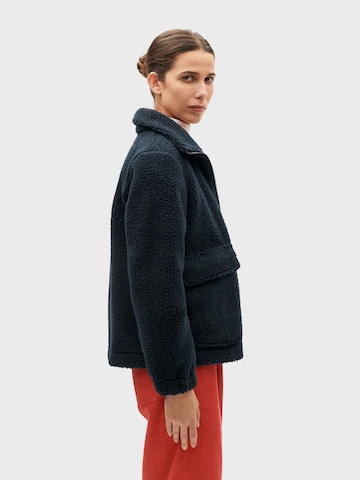 Geacă de iarnă de la Thinking MU pe albastru