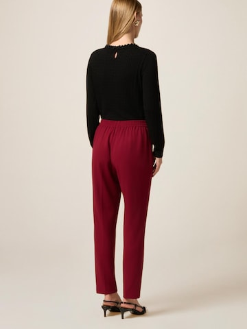 Regular Pantalon oltre en rouge