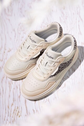 Aniston Sneaker in Beige