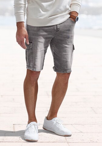 JOHN DEVIN Regular Cargo Jeans in Grey: front