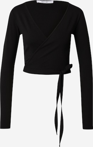 ABOUT YOU Paita 'Inga' värissä musta: etupuoli