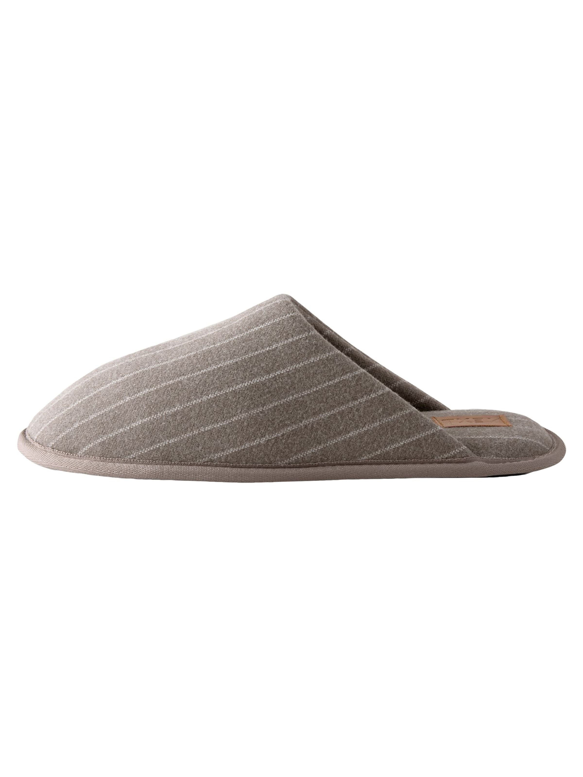 Next Innesko i brun: framsida