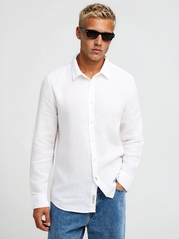 Funky Buddha Средняя посадка Рубашка в Белый: спереди