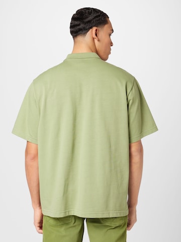 Tricou de la Nike Sportswear pe verde