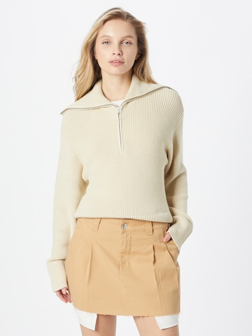 Monki Sweater in White: front