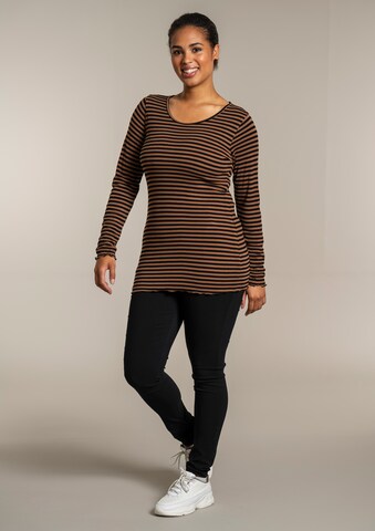 SANDGAARD Shirt in Brown: front
