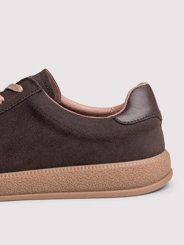 Pantofi de la Ombre pe maro