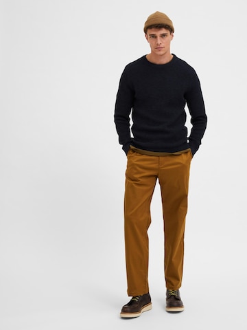 SELECTED HOMME Loosefit Hose 'Salford' in Braun