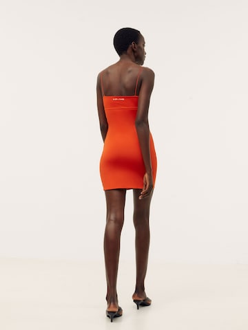 Kendall for ABOUT YOU Kleid 'May' in Orange