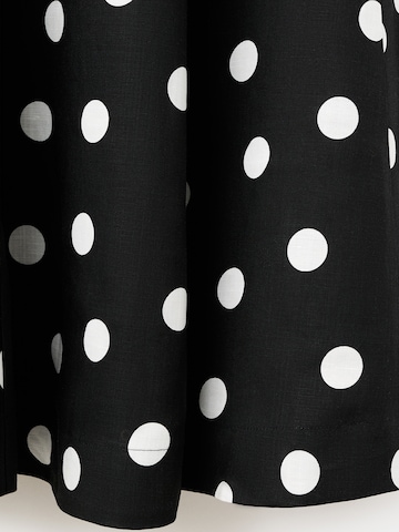 MANGO Mekko 'Doty' värissä musta