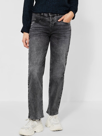 STREET ONE Regular Jeans i svart: framsida