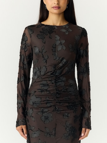 YAS - Vestido 'MARENA ' en marrón