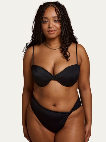Bas de bikini 'Porto' Billie Swim en noir : devant