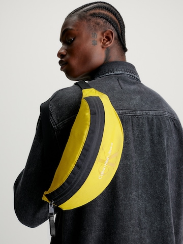 Sacs banane 'Essentials' Calvin Klein Jeans en jaune