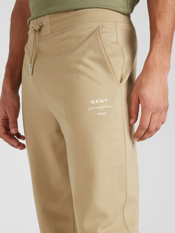 GANT Tapered Housut värissä beige