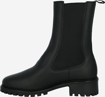 NINE TO FIVE Chelsea Boots in Black: front