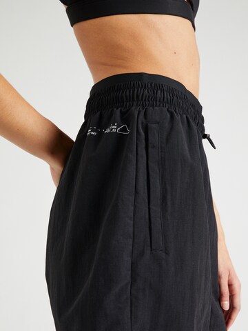 Loosefit Pantalon de sport 'City Escape' ADIDAS SPORTSWEAR en noir