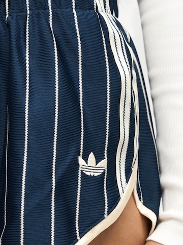 ADIDAS ORIGINALS - Loosefit Pantalón 'Firebird' en azul