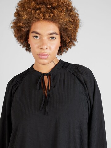 Robe 'Dory' KAFFE CURVE en noir