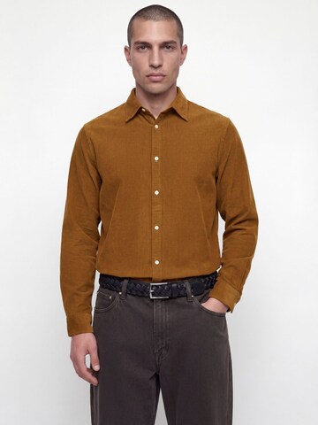 Regular fit Camicia di JACK & JONES in marrone: frontale