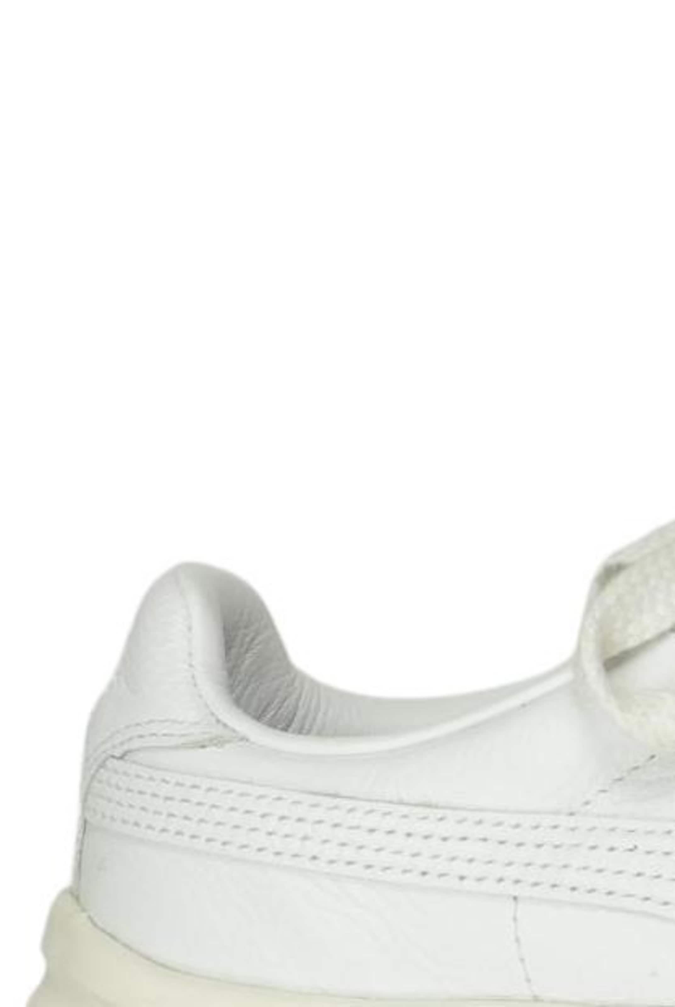PUMA Sneakers & Trainers in 39 in White