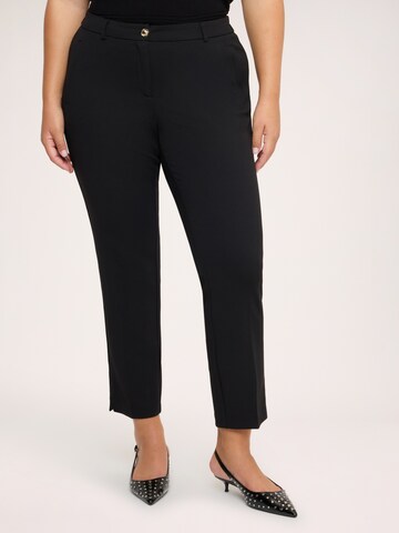 Coupe slim Pantalon Fiorella Rubino en noir
