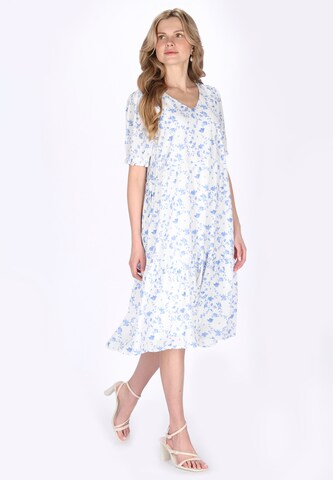 Usha - Vestido en blanco