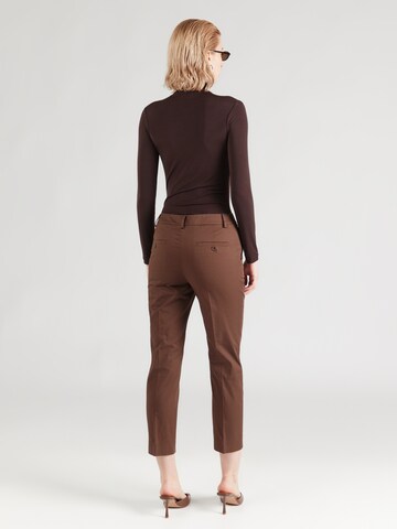 Weekend Max Mara Slimfit Ráncos nadrág 'CECCO' - barna
