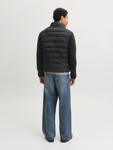 JACK & JONES Φθινοπωρινό και ανοιξιάτικο μπουφάν 'JJETATE' σε μαύρο
